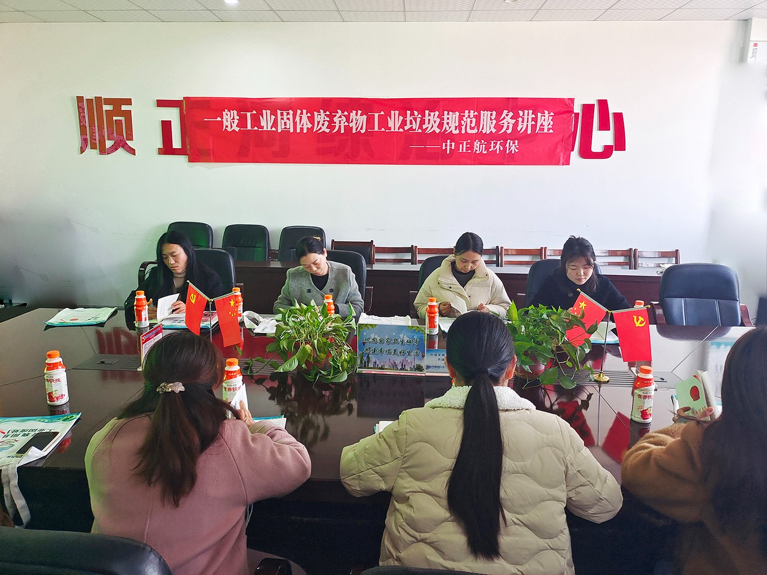 1710312125140808.jpg 可05小 .jpg