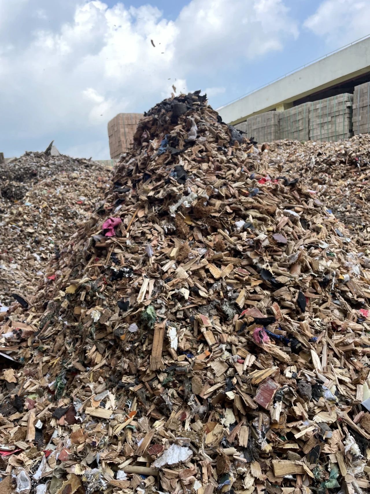 1727596350118135.jpg 001.jpg