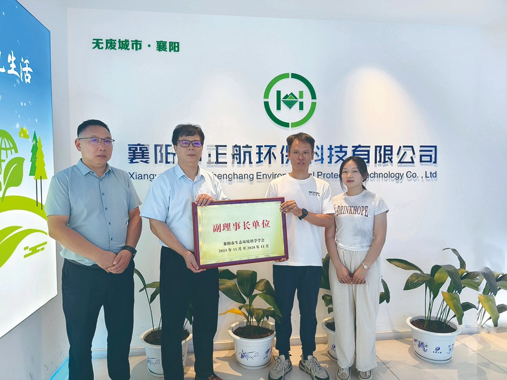 1727661641519823.jpg 93.jpg